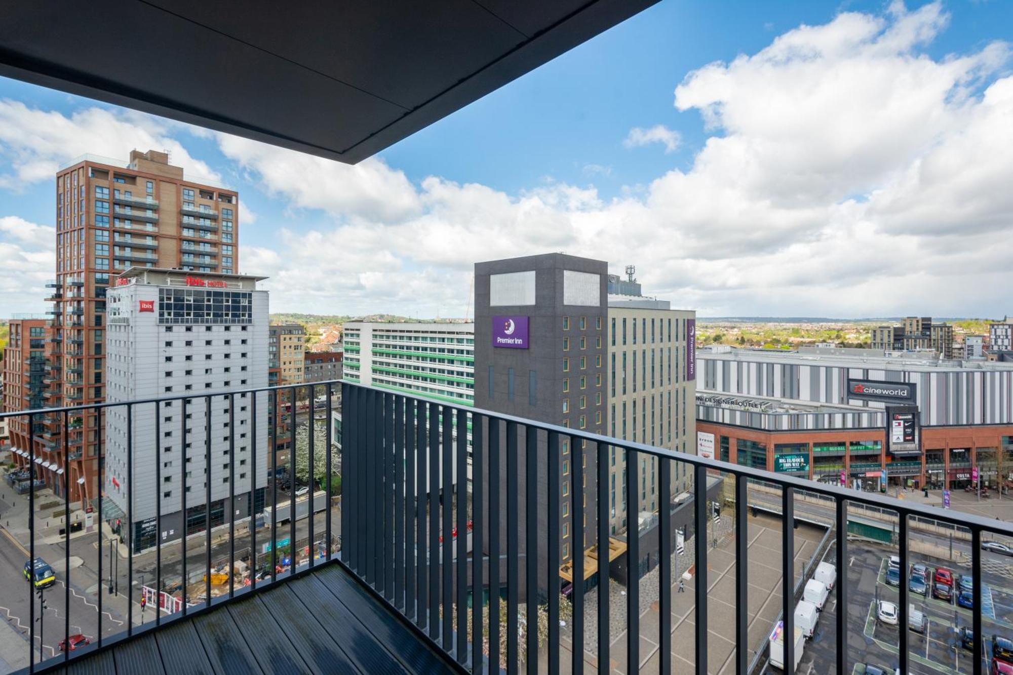 Mysquare State-Of-The-Art 1 Bedroom Apartments Near Wembley Park Londres Exterior foto
